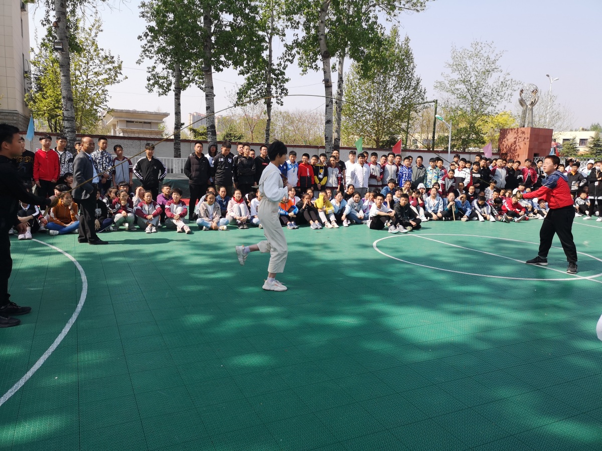 IMG_20190416_100159_BURST003.jpg